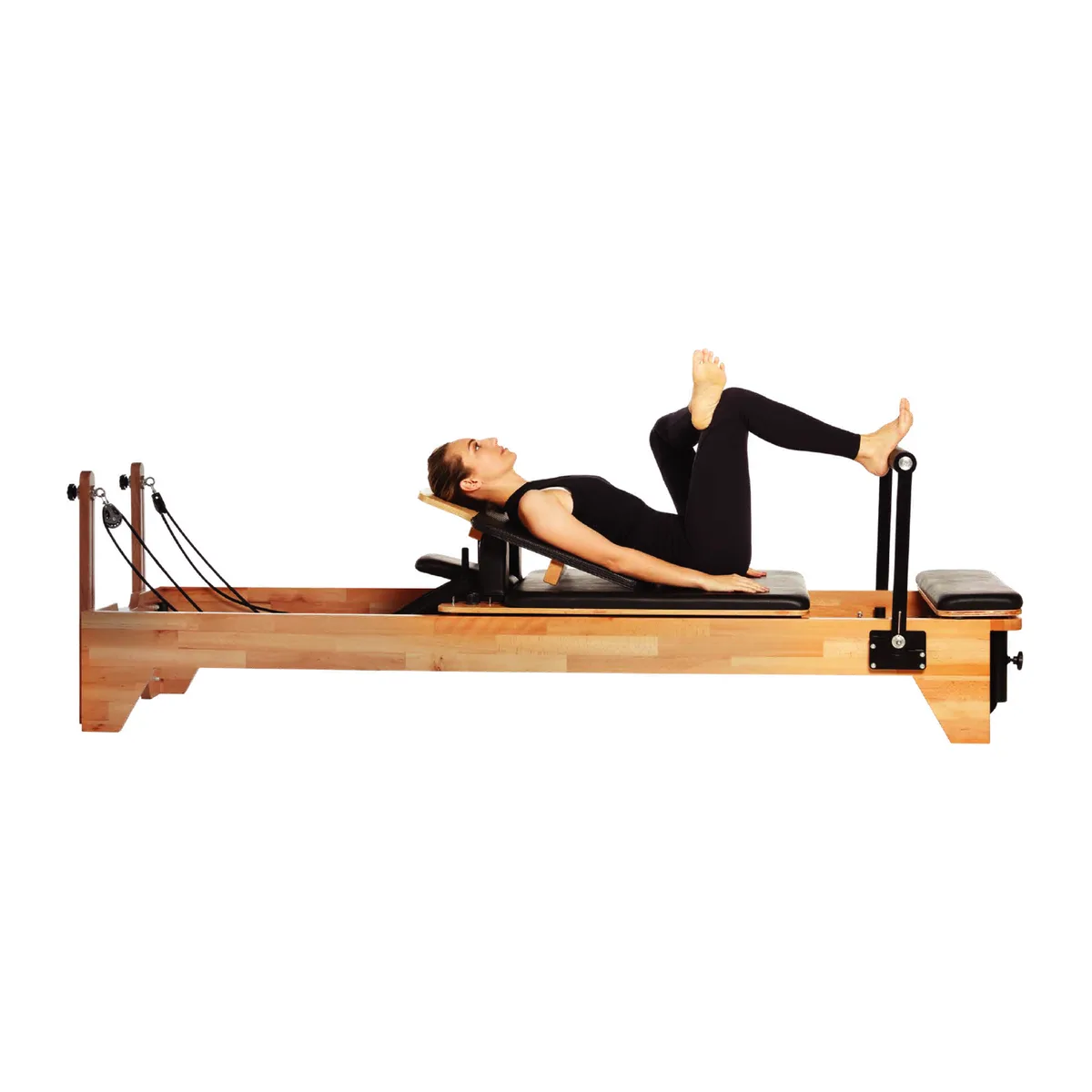 Пилатес реформър Pro Reformer на Pro Pilates с упражнение